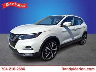 Used 2022 Nissan Rogue Sport SL w/ Premium Package image 1
