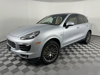 Used 2017 Porsche Cayenne S image 1
