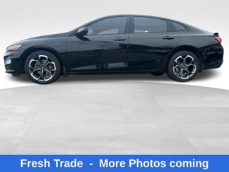 Used 2022 Chevrolet Malibu LT w/ Leather Package image 1