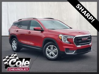 Used 2023 GMC Terrain SLE w/ Driver Convenience Package image 1