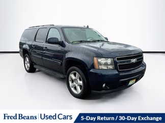 Used 2008 Chevrolet Suburban LT image 1