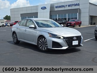 Used 2023 Nissan Altima 2.5 SV image 1