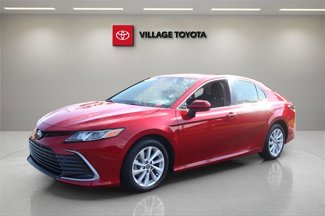 Certified 2023 Toyota Camry LE image 1