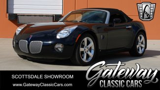 Used 2006 Pontiac Solstice Convertible w/ Premium Package image 1