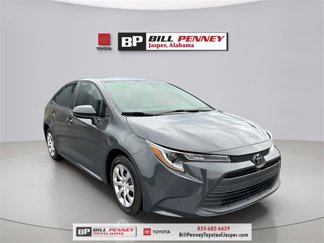 Used 2024 Toyota Corolla LE image 1