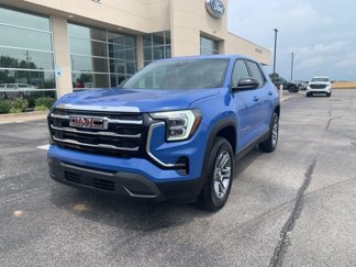Used 2025 GMC Terrain Elevation image 1