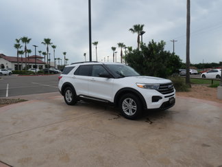Used 2020 Ford Explorer XLT image 1