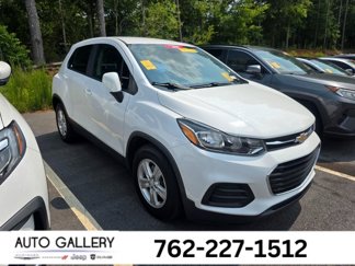 Used 2020 Chevrolet Trax LS image 1