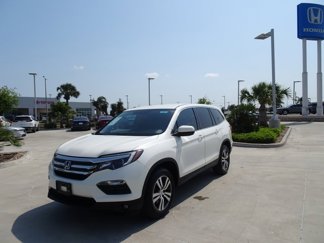 Used 2017 Honda Pilot EX image 1