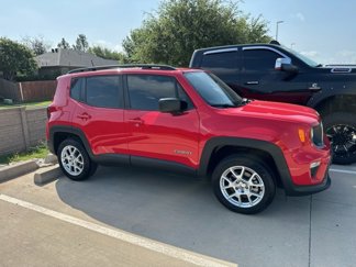 Used 2023 Jeep Renegade Latitude w/ Premium Group image 1