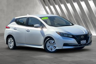Used 2023 Nissan Leaf S image 1