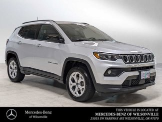 Used 2025 Jeep Compass Latitude image 1
