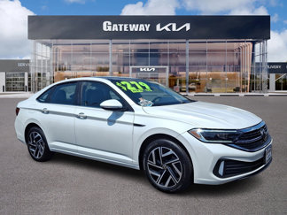 Used 2024 Volkswagen Jetta SEL image 1