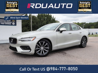 Used 2021 Volvo S60 T5 Momentum image 1