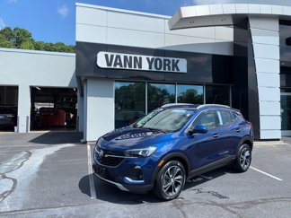 Certified 2022 Buick Encore GX Essence w/ Advanced Technology Package image 1
