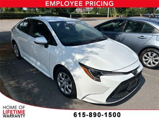 Used 2022 Toyota Corolla LE image 1