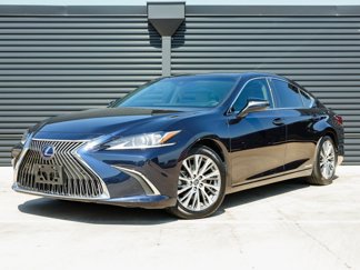 Used 2020 Lexus ES 300h w/ Premium Package image 1