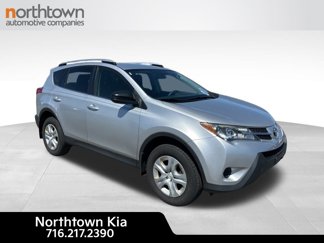 Used 2015 Toyota RAV4 LE image 1