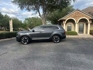 Used 2023 Kia Telluride S image 1