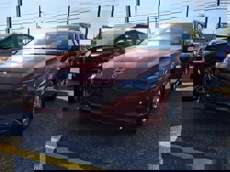 Used 2023 Hyundai Elantra SE image 1