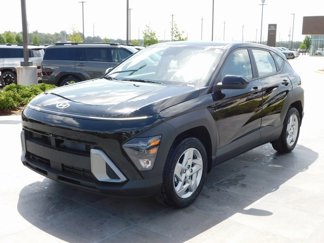New 2025 Hyundai Kona SE image 1