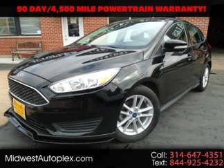 Used 2017 Ford Focus SE image 1