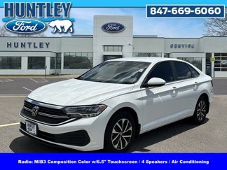 Used 2024 Volkswagen Jetta S image 1