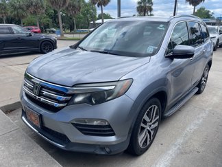 Used 2016 Honda Pilot Touring image 1