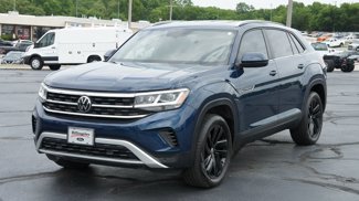 Used 2022 Volkswagen Atlas Cross Sport SE image 1