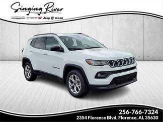 New 2025 Jeep Compass Latitude image 1