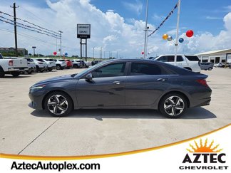 Used 2022 Hyundai Elantra SEL w/ Convenience + Premium Package image 1