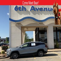 Used 2023 GMC Terrain SLT image 1
