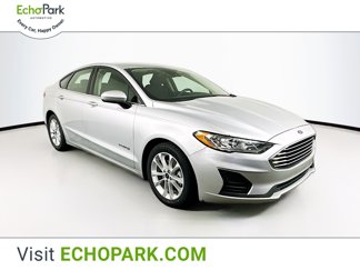 Used 2019 Ford Fusion SE image 1