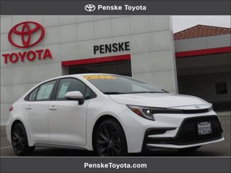 Certified 2025 Toyota Corolla SE image 1