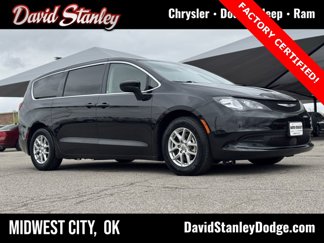 Certified 2023 Chrysler Voyager LX image 1