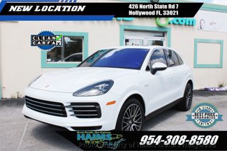 Used 2019 Porsche Cayenne E-Hybrid image 1