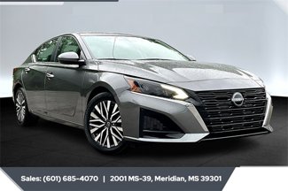 Used 2023 Nissan Altima 2.5 SV image 1