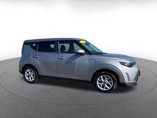 Used 2023 Kia Soul LX w/ Option Group 015 video 2