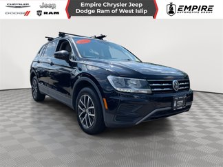 Used 2019 Volkswagen Tiguan SE image 1