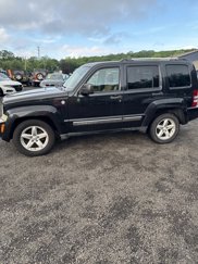 Used 2011 Jeep Liberty Limited image 1