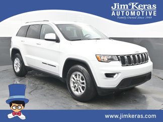 Used 2020 Jeep Grand Cherokee Laredo image 1