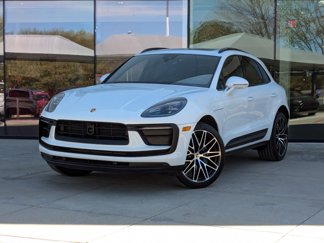 Certified 2024 Porsche Macan image 1