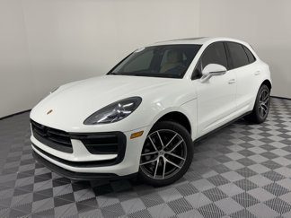 Used 2023 Porsche Macan image 1