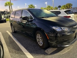 Used 2023 Chrysler Voyager LX image 1