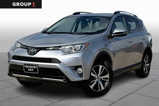 Used 2018 Toyota RAV4 XLE image 1