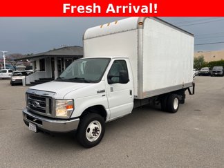 Used 2016 Ford E-350 and Econoline 350 Super Duty image 1