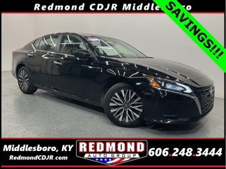 Used 2023 Nissan Altima 2.5 SV image 1