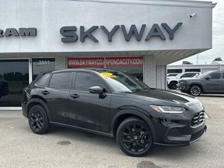 Used 2023 Honda HR-V Sport image 1
