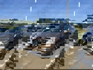 Used 2018 Buick Encore Preferred image 1