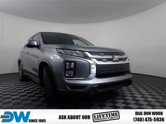 Used 2023 Mitsubishi Outlander Sport ES image 1
